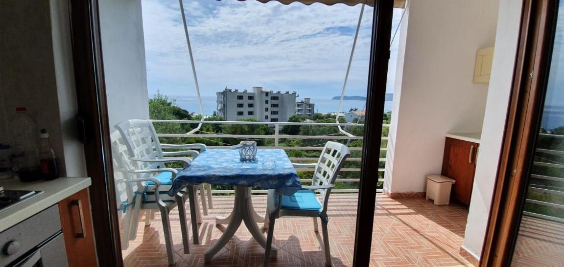 Seaview Apartment Borsh Esterno foto