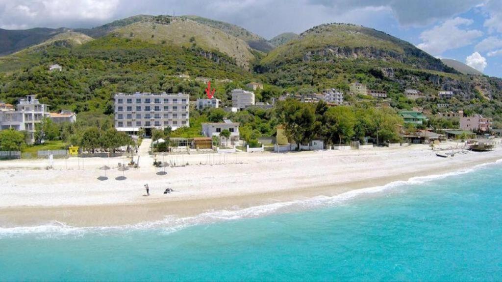 Seaview Apartment Borsh Esterno foto